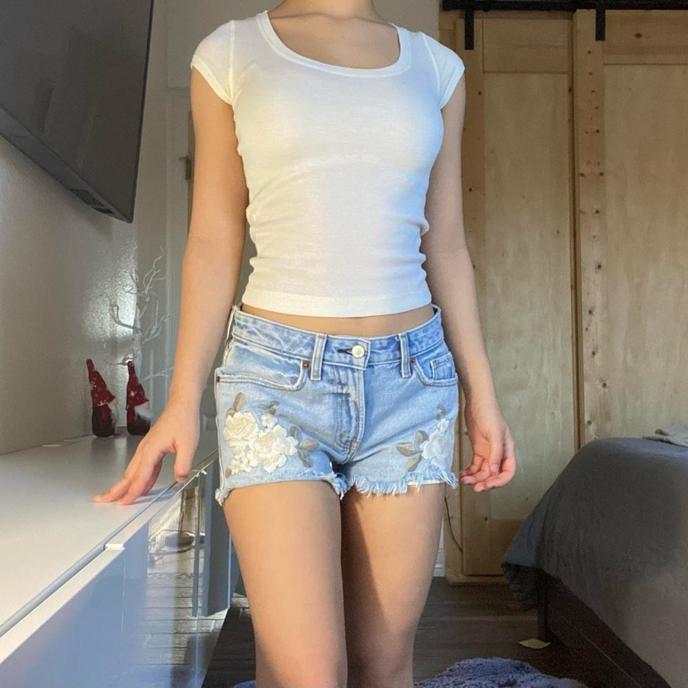 Abercrombie and Fitch Floral Embroidered Shorts